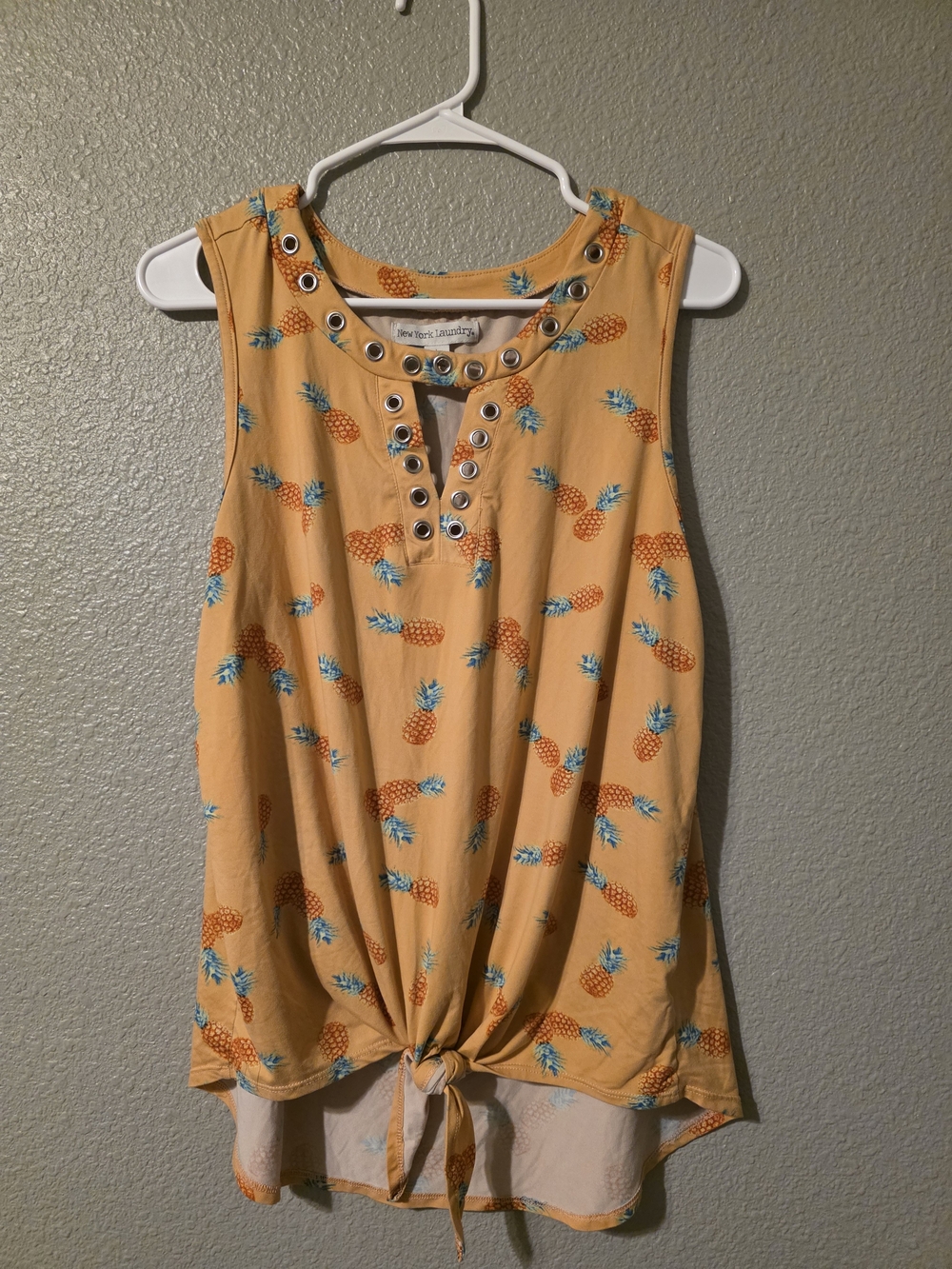 New York Laundry Pineapple Print Yellow Tie-Front Tank